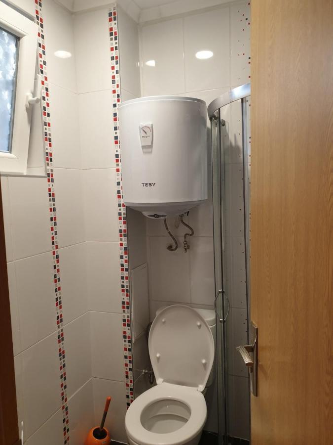 Вселена Varna Luaran gambar